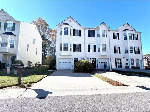 1339 Pilgrim Lake Dr, Cumming, GA 30040