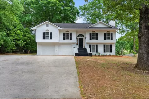 143 Stoneview Dr, Hoschton, GA 30548