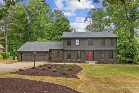 1125 Lake Charles Dr, Roswell, GA 30075