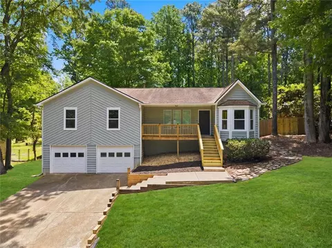 1027 Summer Pl NW, Acworth, GA 30102
