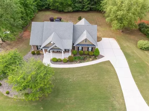 115 Rose Creek Dr, Covington, GA 30014