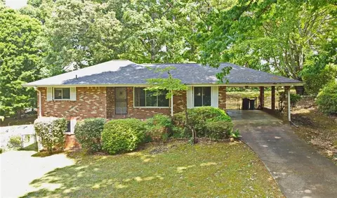 5475 Burgess Dr SW, Mableton, GA 30126