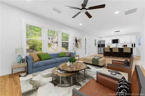 921 Hall St, Atlanta, GA 30318