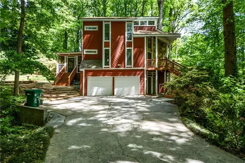 86 Bailey Dr SW, Lilburn, GA 30047