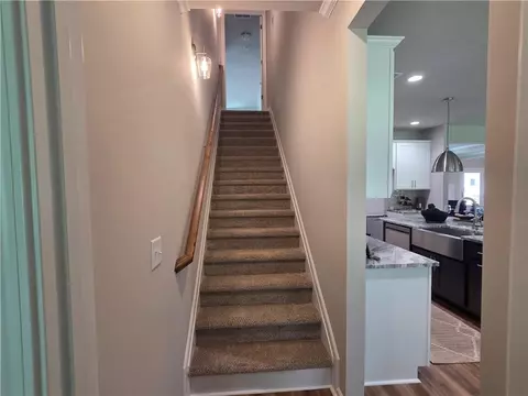 Entry Way - 330 Meadows Dr, Bethlehem, GA 30620 photo 5 of 7