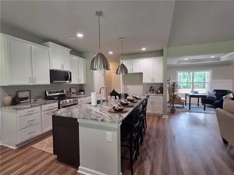 Kitchen - 330 Meadows Dr, Bethlehem, GA 30620 photo 2 of 3