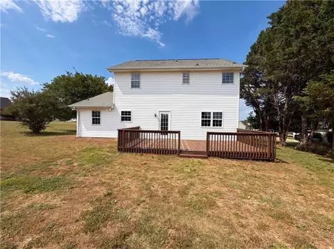 Exterior - 1003 Brynn Dr, Winder, GA 30680 photo 3 of 3