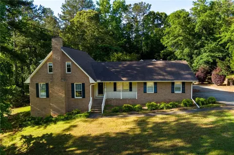 150 Plantation Dr, Stockbridge, GA 30281
