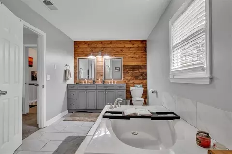 Bath - 3410 Pilot Rd, Covington, GA 30014 photo 4 of 5