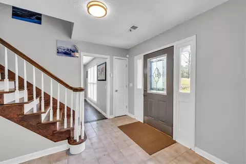 Entry Way - 3410 Pilot Rd, Covington, GA 30014 photo 3 of 7