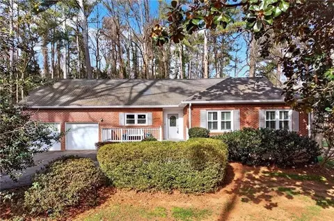 2920 Briarcliff Rd NE, Atlanta, GA 30329