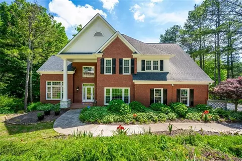 585 Kensington Farms Dr, Milton, GA 30004