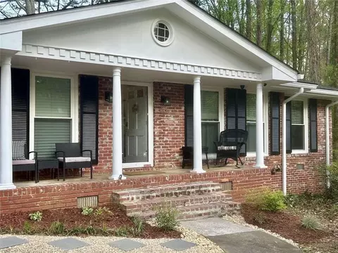 2439 Woodcreek Ct, Tucker, GA 30084