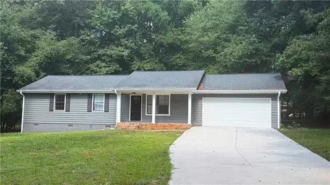 65 Fair Oaks Dr SE, Conyers, GA 30094