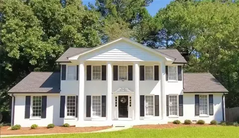 7120 Rockbridge Rd, Stone Mountain, GA 30087