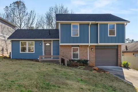 4933 Park West Dr, Stone Mountain, GA 30088