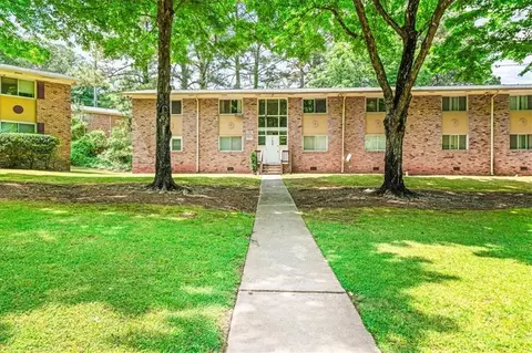 1627 Line Cir, Decatur, GA 30032