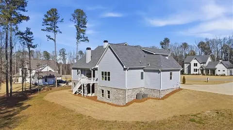 Exterior - 216 Ewing Way, Dacula, GA 30019 photo 8 of 10