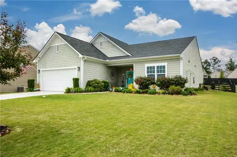 Exterior - 233 Trail Winds Dr, Bethlehem, GA 30620 photo 2 of 14