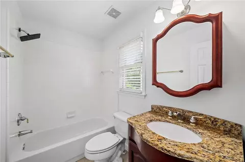 Bath - 670 Greenview Ter, Milton, GA 30004 photo 5 of 8
