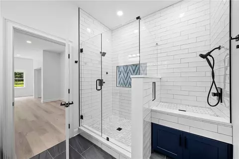 Bath - 670 Greenview Ter, Milton, GA 30004 photo 8 of 8