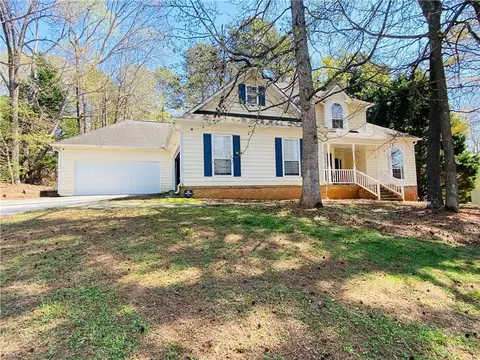 426 Pates Lake Ct, Hampton, GA 30228