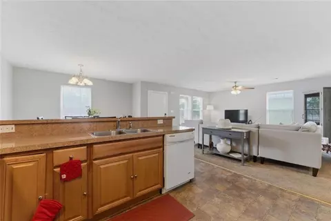 2341 Glebe Ct, Hampton, GA 30228 photo 8