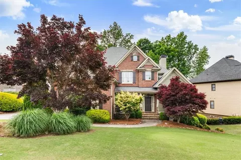 525 Big Bend Trl, Sugar Hill, GA 30518