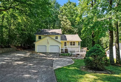 174 W Mountain Oak St, Canton, GA 30115
