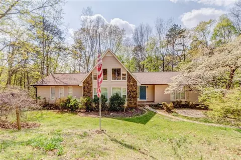35 The Trl, Lindale, GA 30147