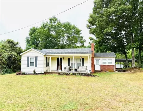 338 Liberty Hill Rd, Hartwell, GA 30643