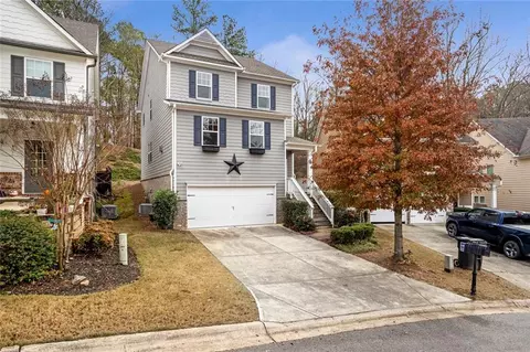 642 Royal Crest Ct, Canton, GA 30115