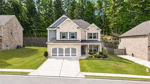 2051 Harvester Ln, Buford, GA 30518