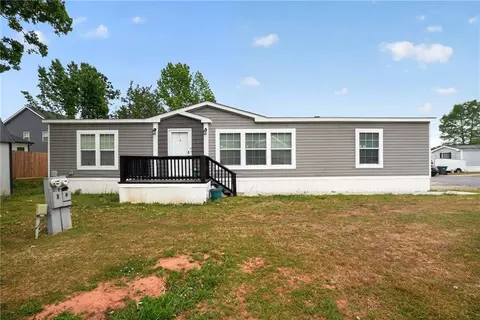 6 Breezewood Dr, Hampton, GA 30228