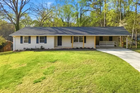 5414 Beach Haven Dr, Gainesville, GA 30504