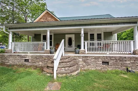 36 Shaw St, Kingston, GA 30145