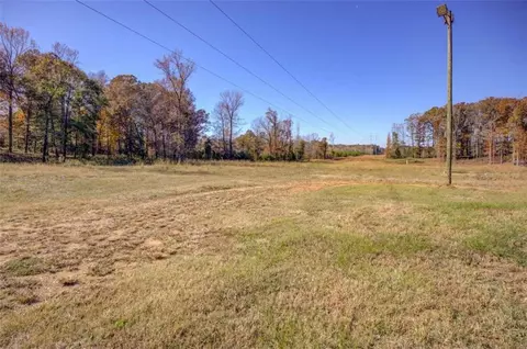 104 Beaver Dam Dr, Eatonton, GA 31024