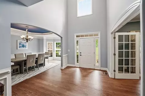 Entry Way - 4030 Suwanee Bend Dr, Suwanee, GA 30024 photo 2 of 6