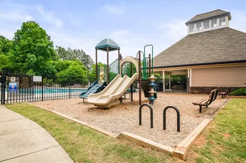 Exterior - 4030 Suwanee Bend Dr, Suwanee, GA 30024 photo 10 of 12