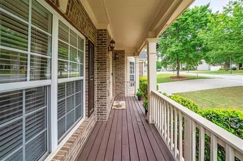 Exterior - 4030 Suwanee Bend Dr, Suwanee, GA 30024 photo 3 of 12