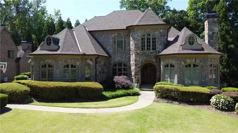 841 Camden Park Ct NE, Atlanta, GA 30342
