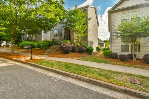 28 Privet Cir, Suwanee, GA 30024
