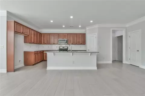 Living - 28 Privet Cir, Suwanee, GA 30024 photo 4 of 5