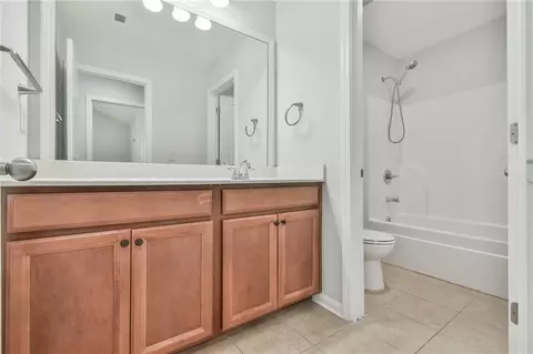 Bath - 28 Privet Cir, Suwanee, GA 30024 photo 1 of 1