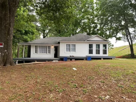 4682 Stonewall Tell Rd, Atlanta, GA 30349