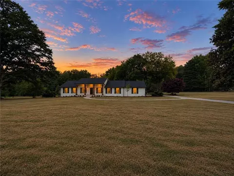 1209 County Line Rd, Cumming, GA 30040