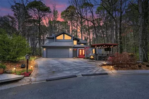 596 Willowgreen Ct, Conyers, GA 30094