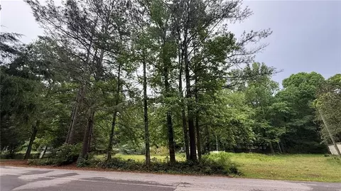 1086 Mitchell Dr, Winder, GA 30680 photo 3