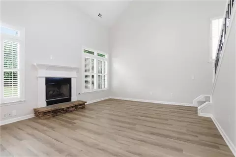 Living - 113 Middlebrooke Ct, Canton, GA 30115 photo 2 of 4