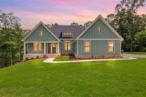 125 Scarlett Pippin Dr, Clarkesville, GA 30523